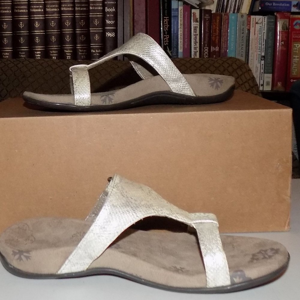 Vionic orthoheel Molly Pearl python leather 5.5-6 - Picture 2 of 8